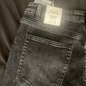 BRAND NEW ZARA JEANS